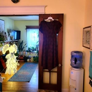 Size 14 Rachel wine colored holiday applique dress